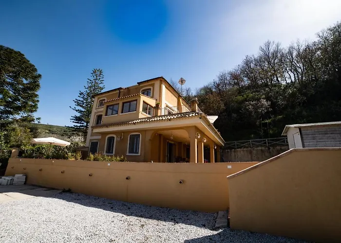 Con Piscina Privata A 2 Kilometri Da Tropea Gasponi